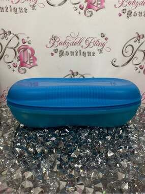 Tupperware egg maker microwave Bright Blue Two-Tone Plastic Carry Case